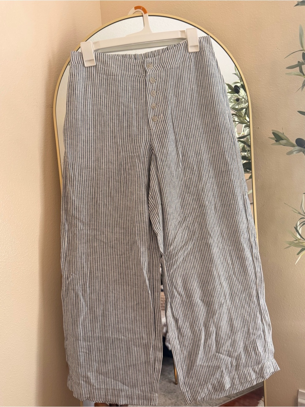 Universal Thread Blue and White Striped Wide-Leg Chinos
